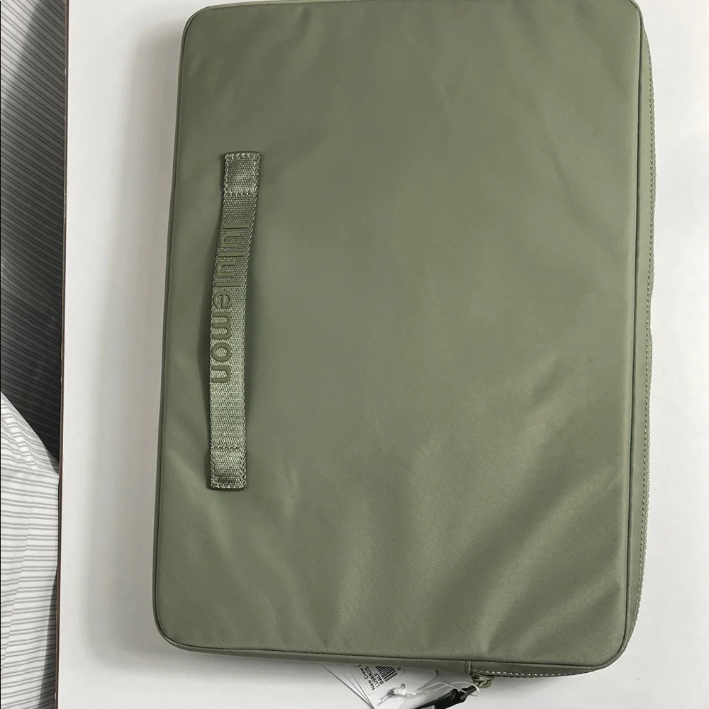 Lululemon Laptop Sleeve New Crew Bayleaf